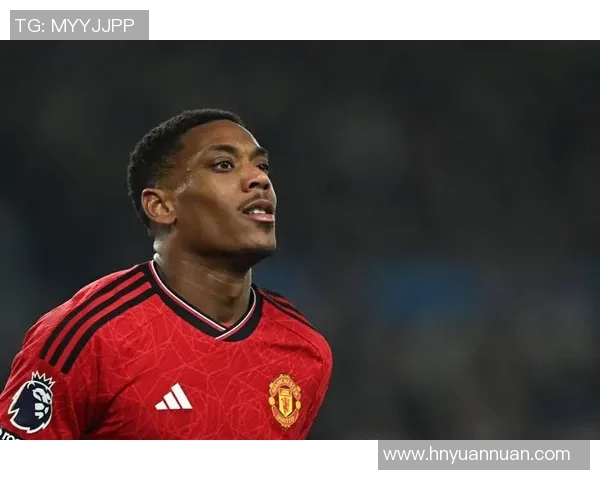 曼联官方确认桑切斯即将离队,球迷纷纷留言感谢